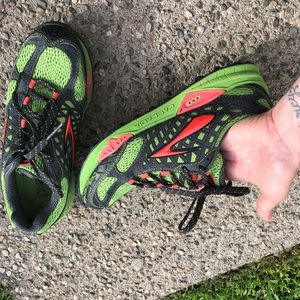 Brooks women’s running shoes